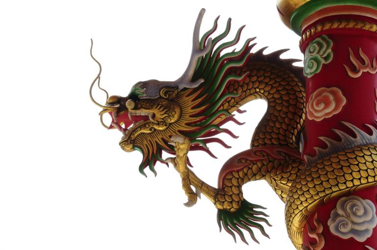 88年属龙什么颜色最旺自己（88龙人旺运色彩解析）  第3张