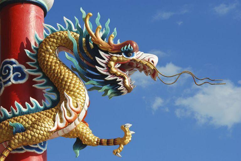 属龙的正月出生最好命（属龙正月宝宝命运优势解析）  第1张